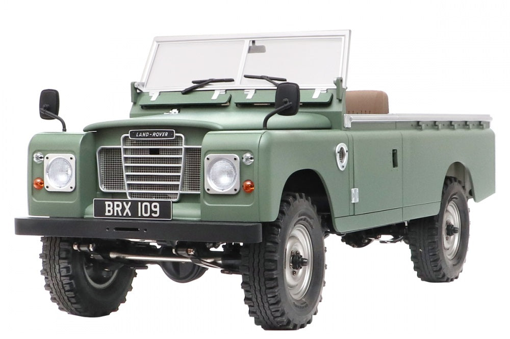 Boom Racing Land Rover® Series III 109 Pickup 1/10 4WD Radio Control C ...