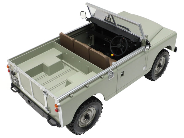 Boom Racing Land Rover® Series III 88 Pickup 1/10 4WD Radio Control Ca ...